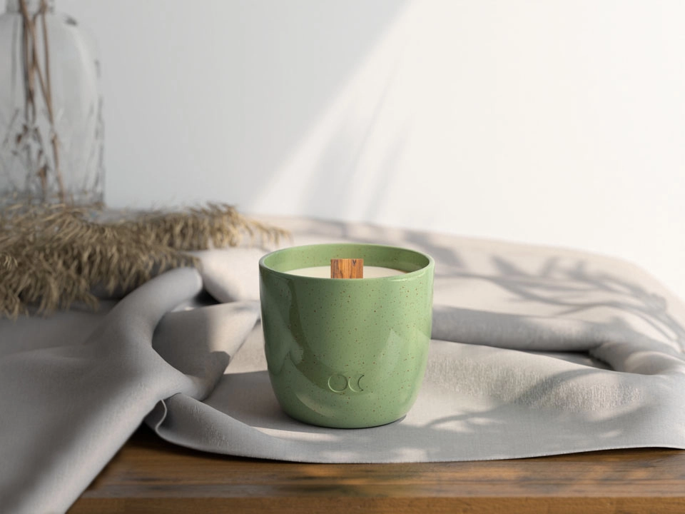 Ceramic scented candle - English Pear & Freesia with seed paper